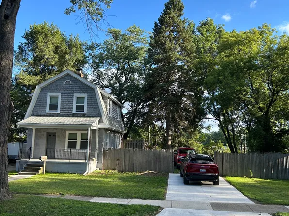 70 Gage St, Pontiac, MI 48342