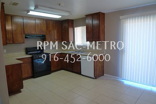 2nd image of 24 Brenham Ct