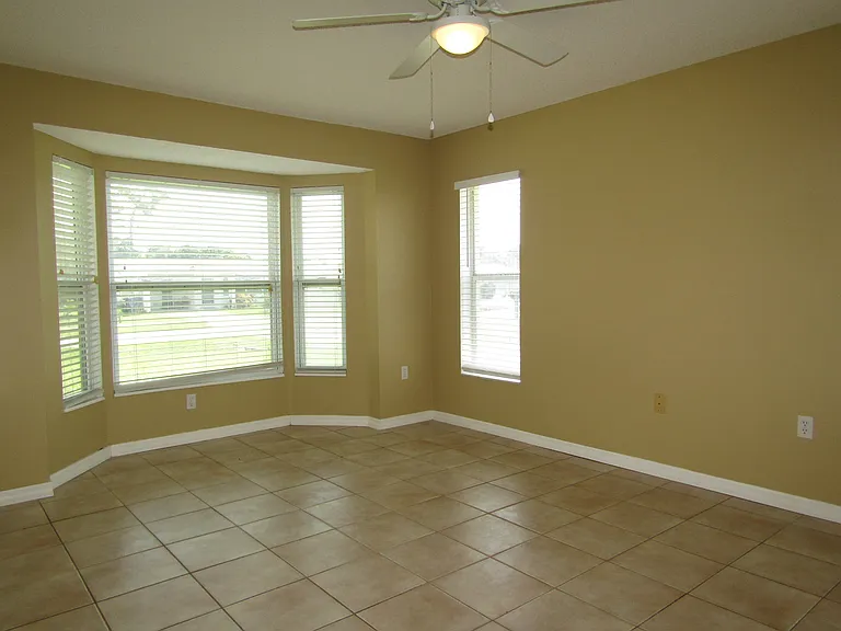 2624 Valencia Rd — Photo 17