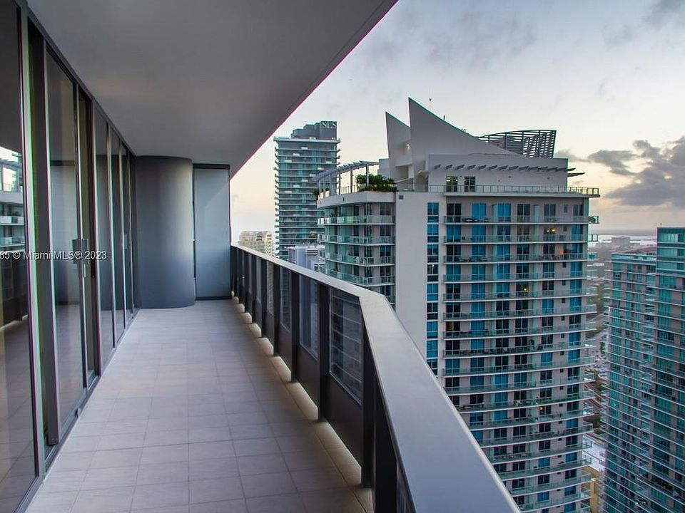 1st image of 1000 Brickell Plz #4210