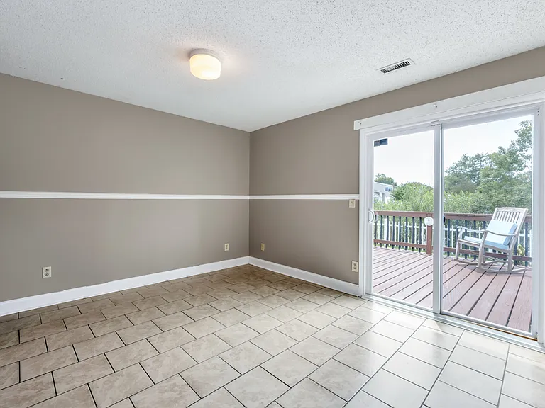 932 Fern Ridge Rd — Photo 21