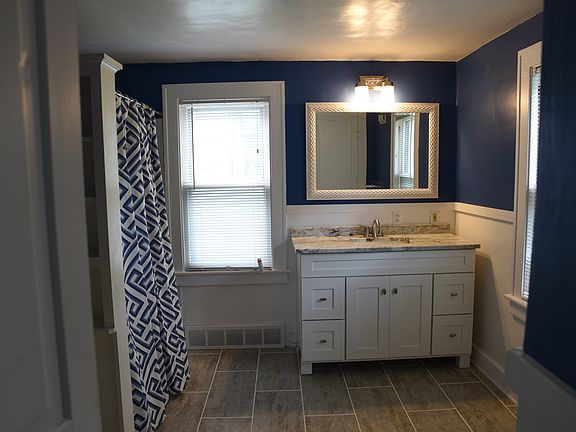 Extra large bathroom