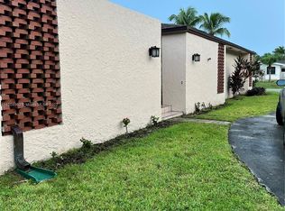 9350 SW 124th St, Miami, FL 33176