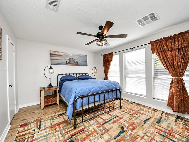 15715 Creekhaven Dr — Photo 15