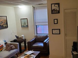 121 S 22nd St APT 3R, Philadelphia, PA 19103