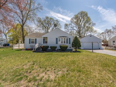 127 Cheyenne Rd, Springfield, MA, 01109