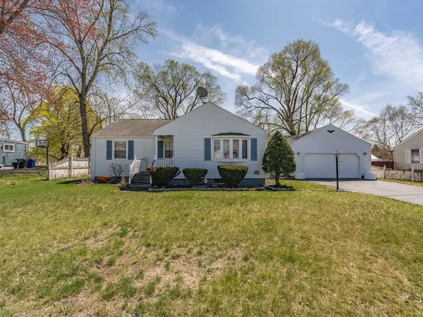 127 Cheyenne Rd, Springfield, MA 01109