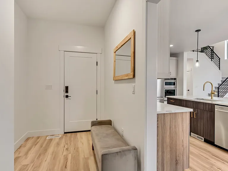 1457 W Russo Dr — Photo 16