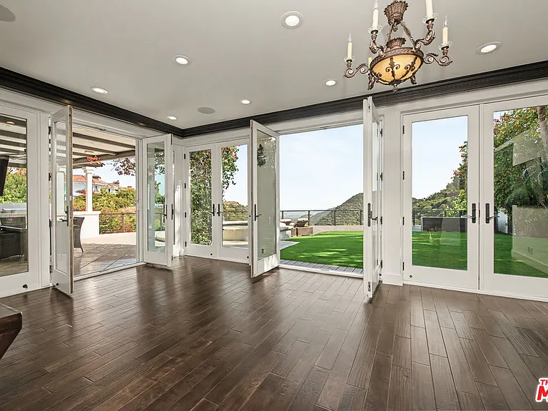 12608 Promontory Rd — Photo 25