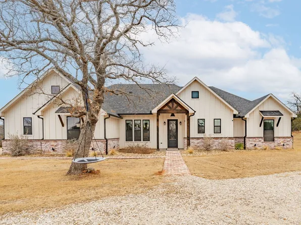 148 S Ranch Rd, Graham, TX 76450