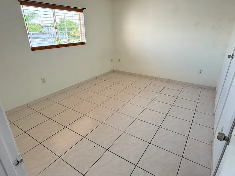6130 W 21st Ct #302 — Photo 4