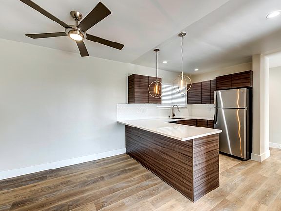 2nd image of 1124 N Sherbourne Dr #078894c71