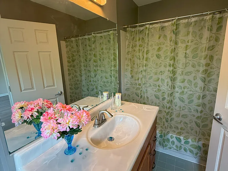 Galway Main Bath Rm(1)