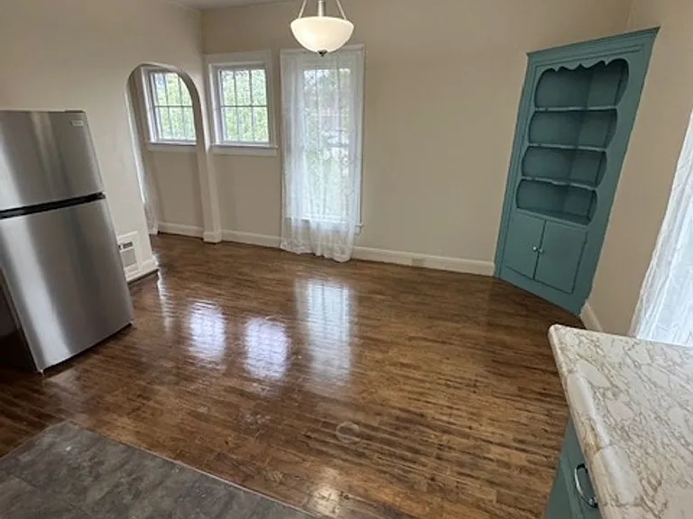 721 Hillside St — Photo 14