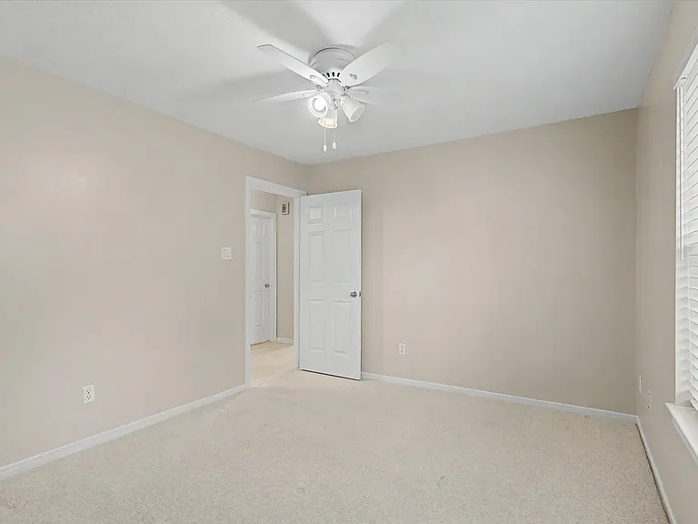 21702 Cayman Point Dr — Photo 33