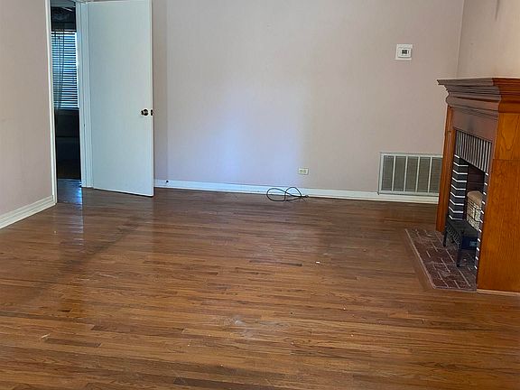 3rd image of 508 Splane Dr
