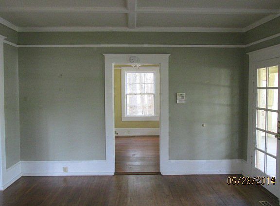 4th image of 1139 1st St SE