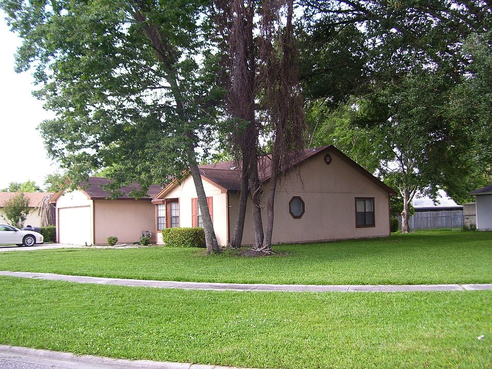 1st image of 2442 Ambrosia Dr