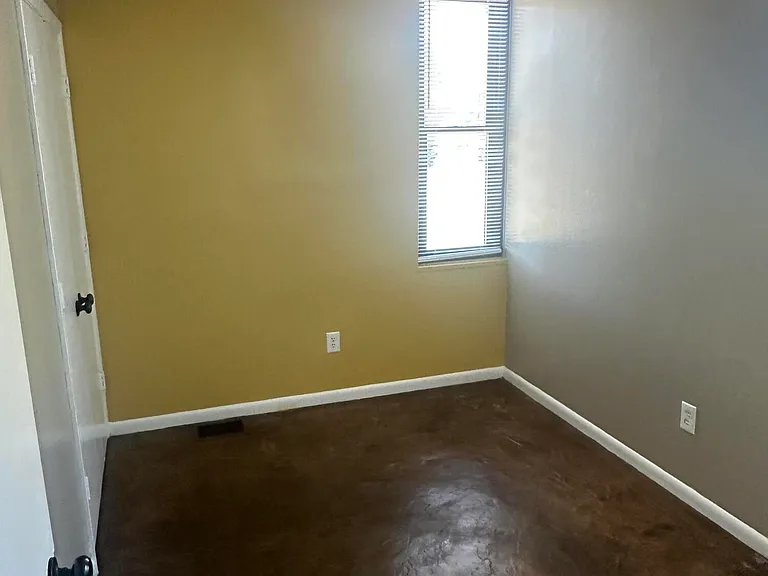 713 Wilkinson Blvd #1 — Photo 35