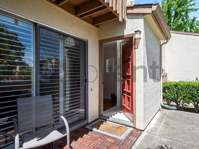 1904 Pomar Way — Photo 2