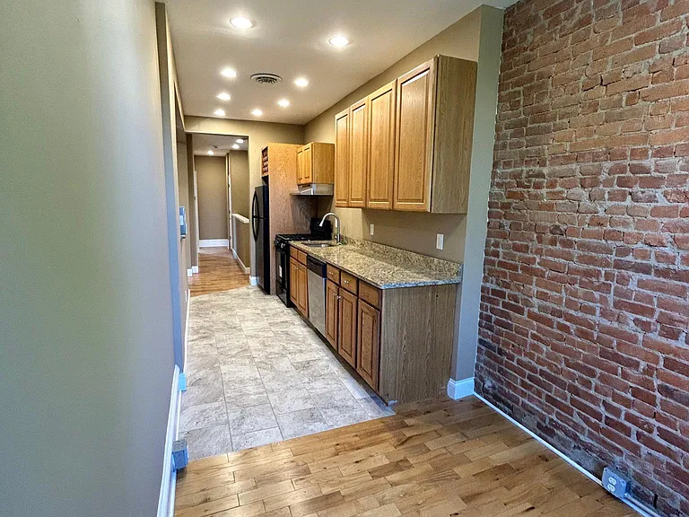294 Lark St #2 — Photo 11