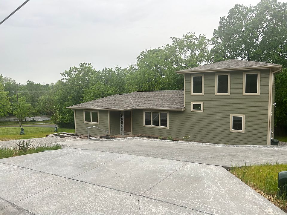1st image of 235 S Willow Ave