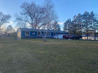 N6623 Meadowview Dr, Pardeeville, WI 53954