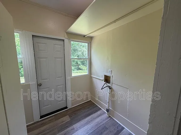 533 Stockton St — Photo 13
