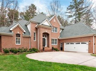 501 Pinchot Dr, Asheville, NC 28803