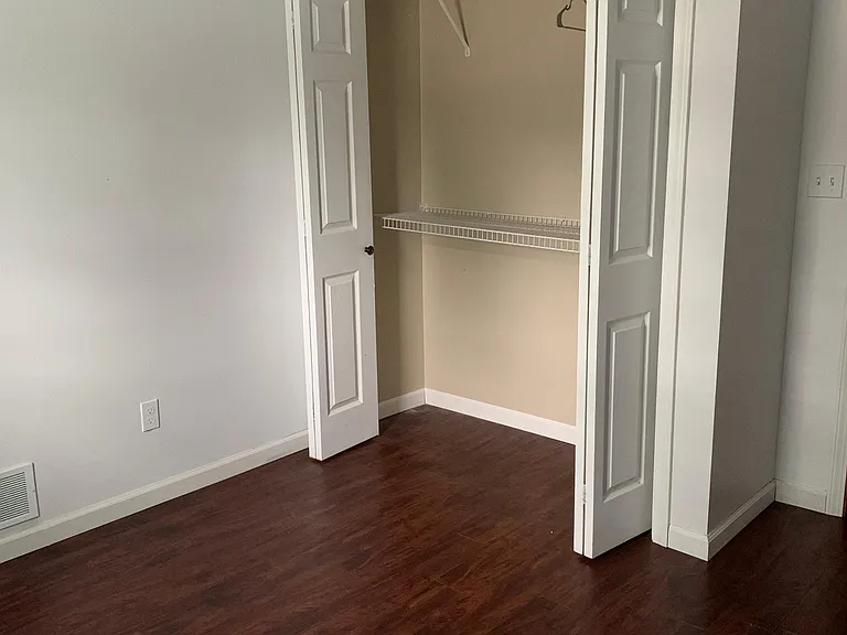 23999 Westwood Rd — Photo 10
