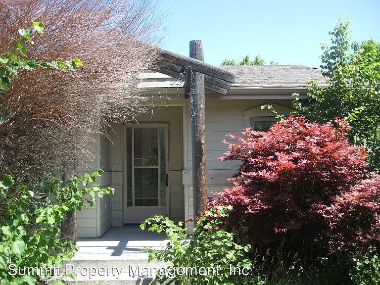 1st image of 801 Spartan Dr APT A2