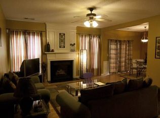 217 Regent Sq, Woodstock, GA 30188