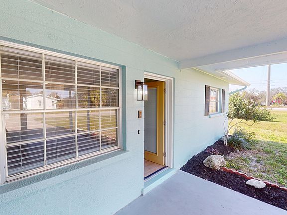 4th image of 300 Briarwood Rd