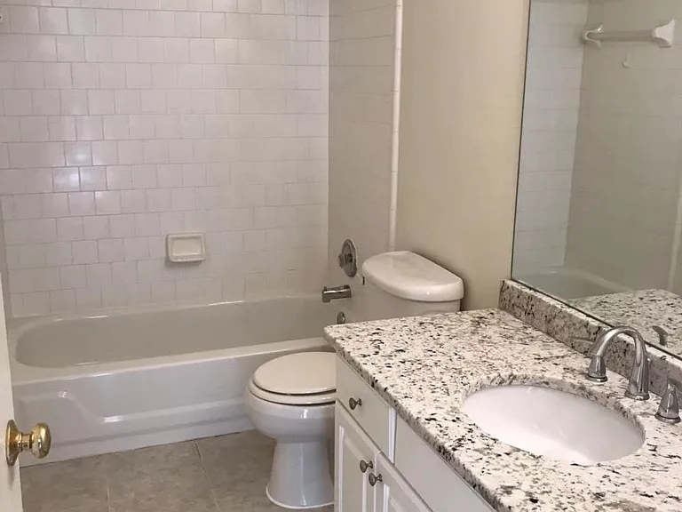 330 Waddington Trl — Photo 8