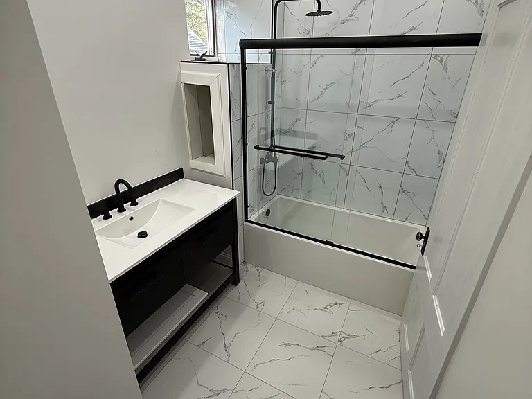 14 Walnut St #1 — Photo 8
