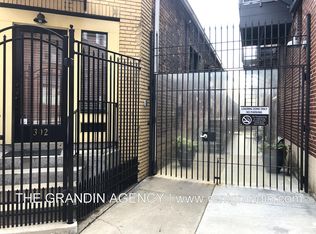 302 5th St SW STE C, Roanoke, VA 24016