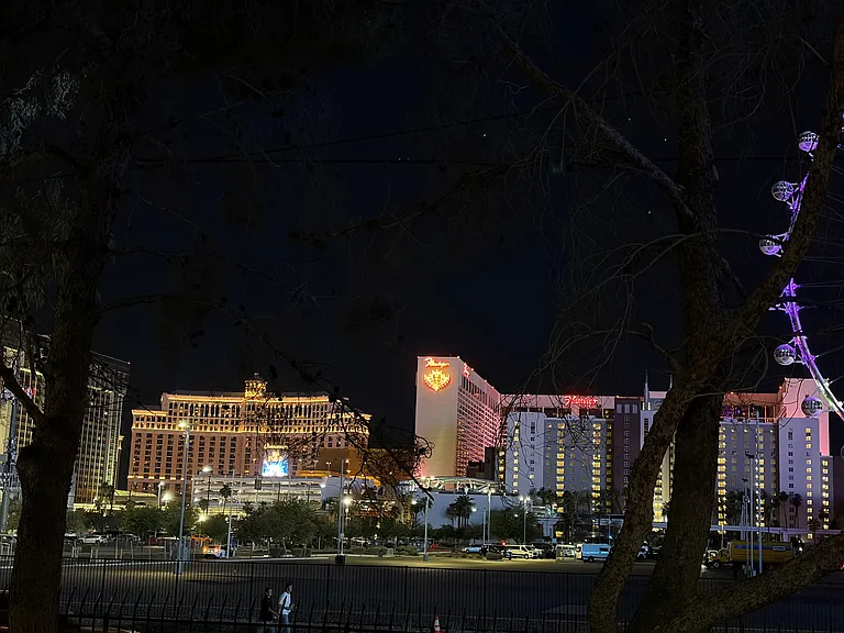 Nightime view of the convenient location to the las Vegas Strip Monorail, The LINQ Promenade and High Roller, and the iconic Bellagio.