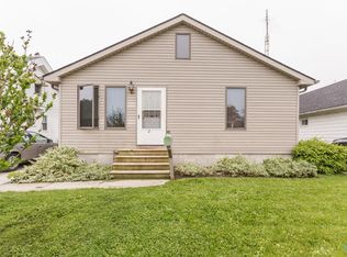 224 E Perry St, Walbridge, OH 43465