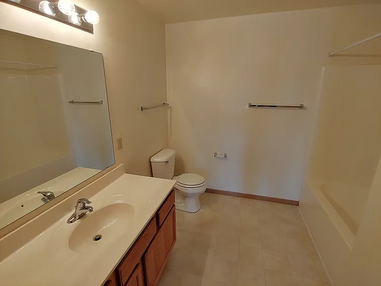 Johnson Place Apartments — Photo 24