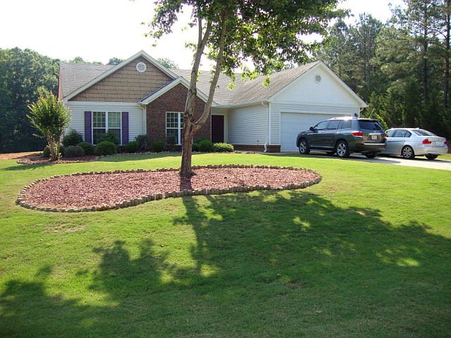 1st image of 151 Bridges Dr
