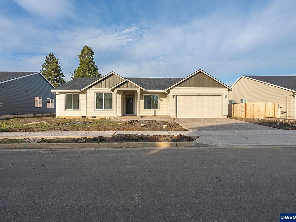 1st image of 673 Parker Loop