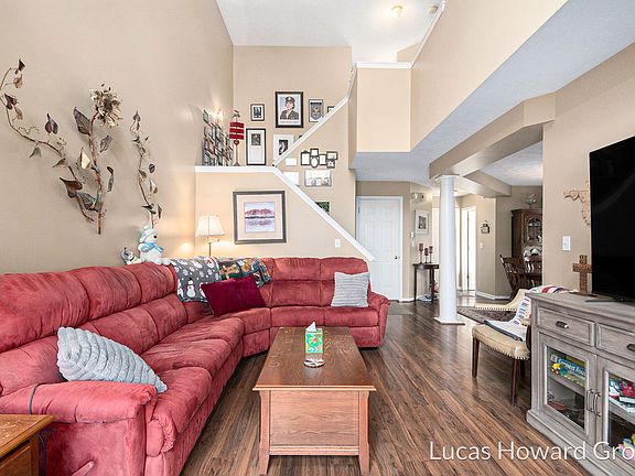 3rd image of 4660 Eastern Ave SE #5