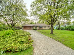 2914 W Monroe St, Waukegan, IL 60085