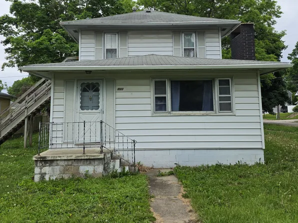 1003 Bluff St #1/2, Cedar Falls, IA 50613