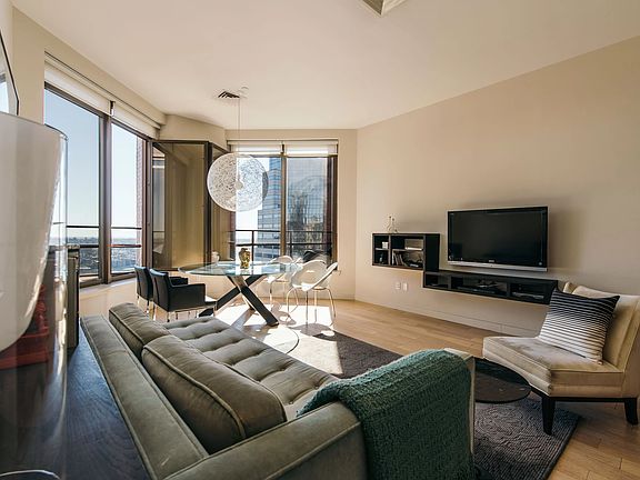 4th image of 75 Wall St Unit Phl6