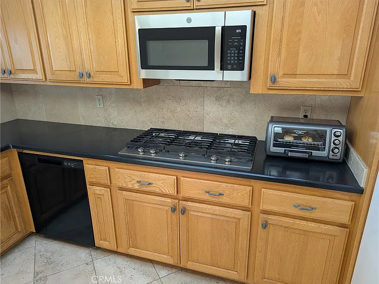 270 Cagney Ln #308 — Photo 44