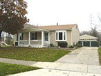 2nd image of 6246 S Ivanhoe Ave