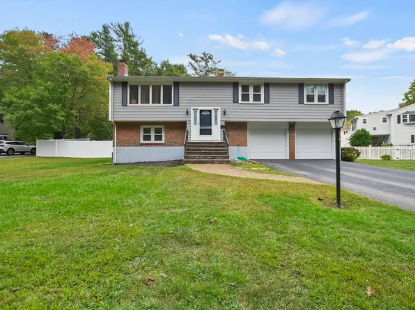 25 Harvest Ln, Hingham, MA 02043