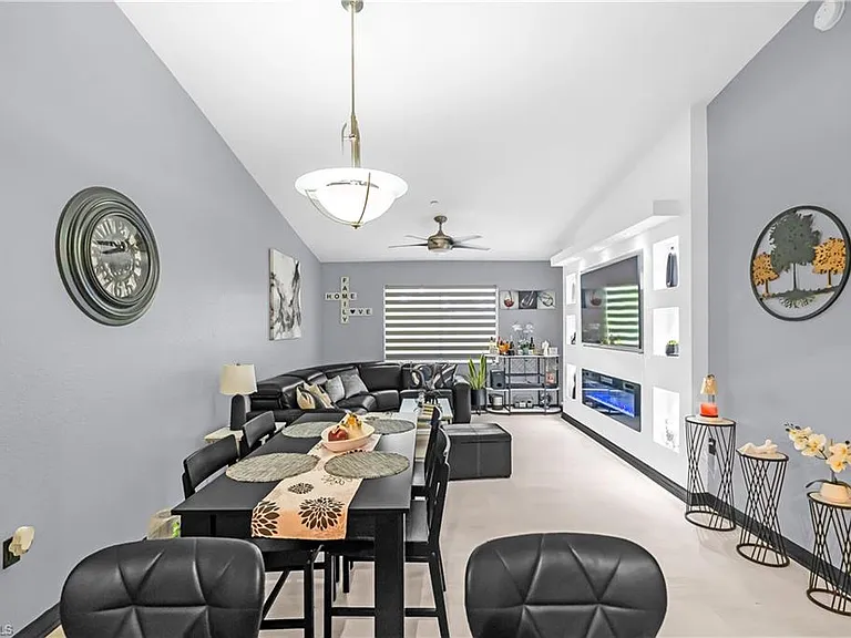 8274 Key Royal Cir #1033 — Photo 12