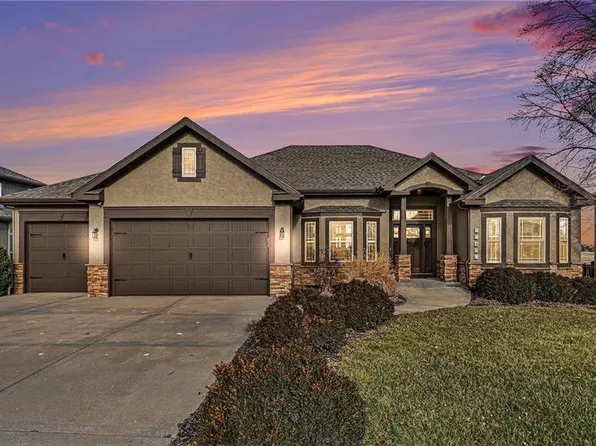 17450 NW 130th Ter, Platte City, MO 64079